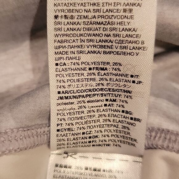 GAP  Light Gray Camouflage Leggings Capri Sz Large - Picture 9 of 10